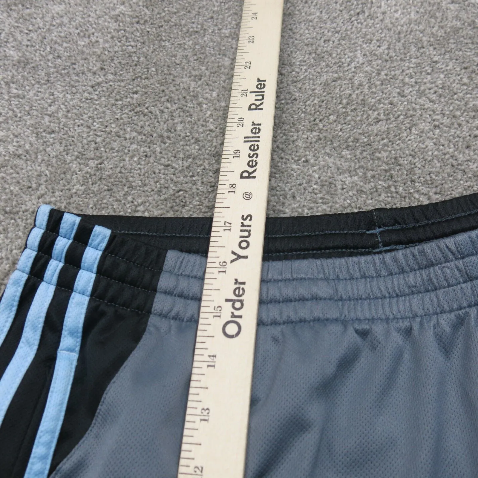 Adidas Running Shorts Boys Medium M Gray 3 Striped Activewear Logo Shorts