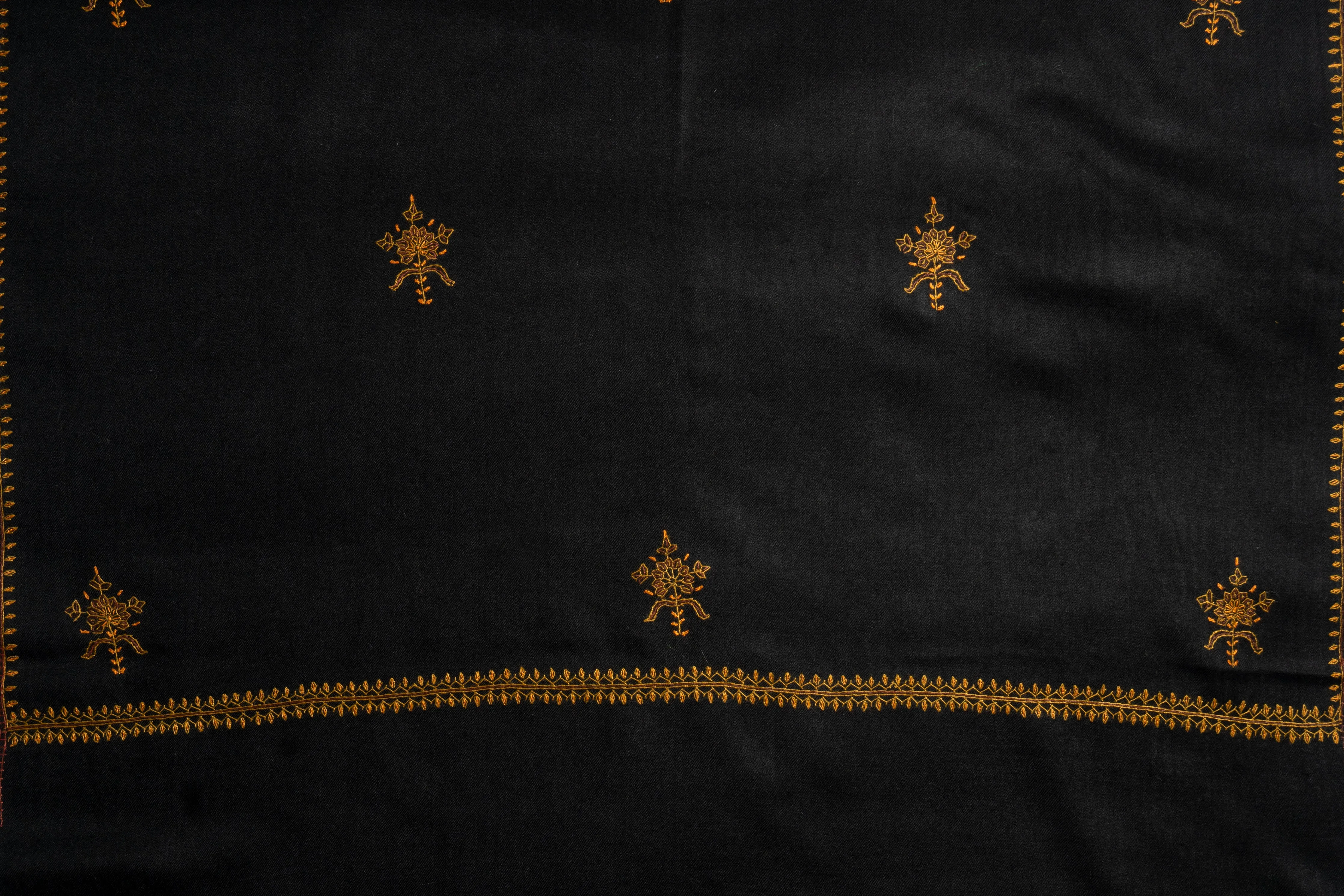 Noir Majesty: Hand-Embroidered Sozni Merino Wool Scarf
