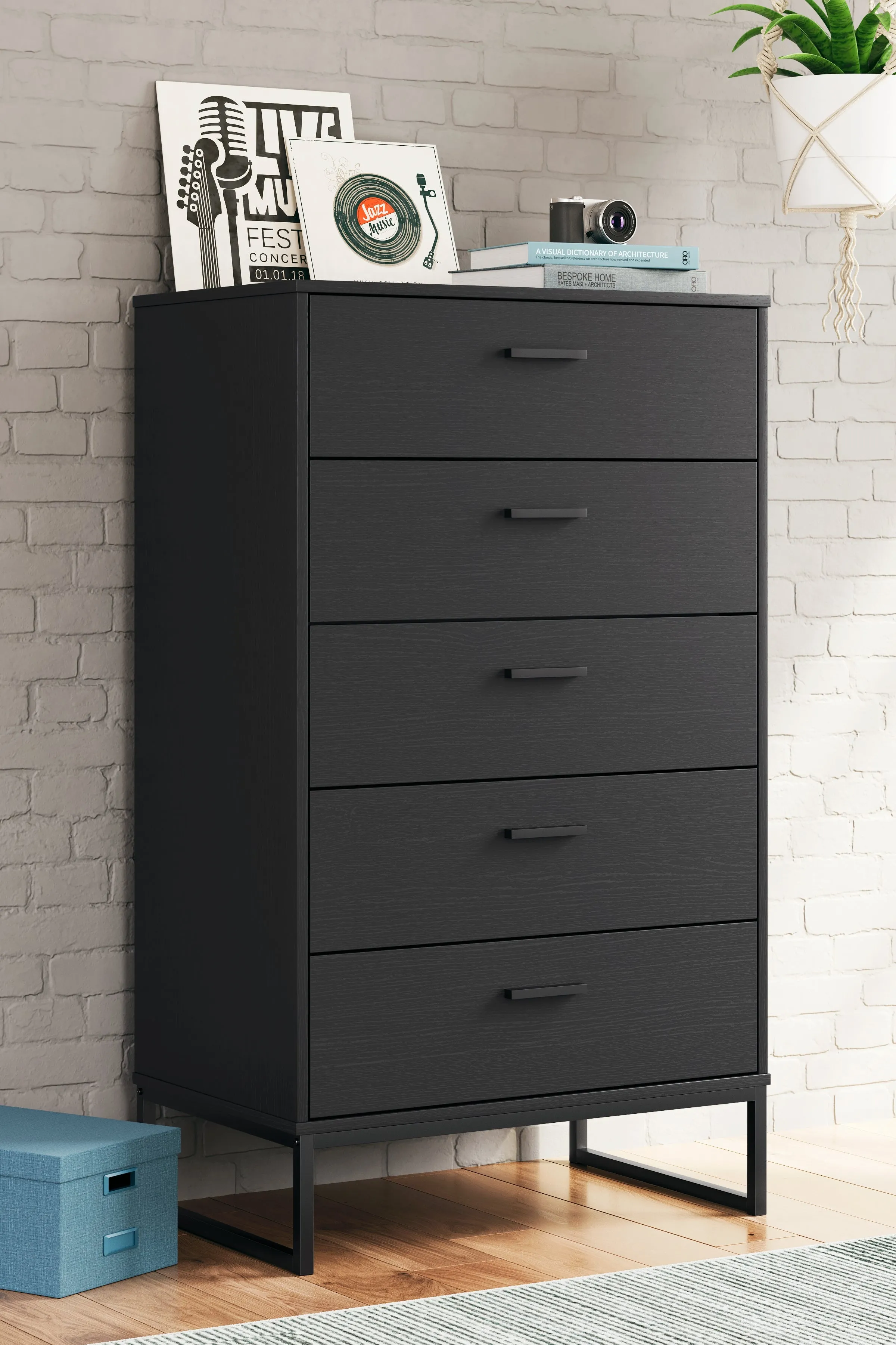Socalle Queen Panel Headboard with Dresser, Chest and Nightstand in Black